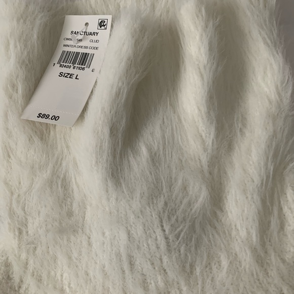 Fuzzy soft winter white turtleneck sweater - Picture 2 of 2